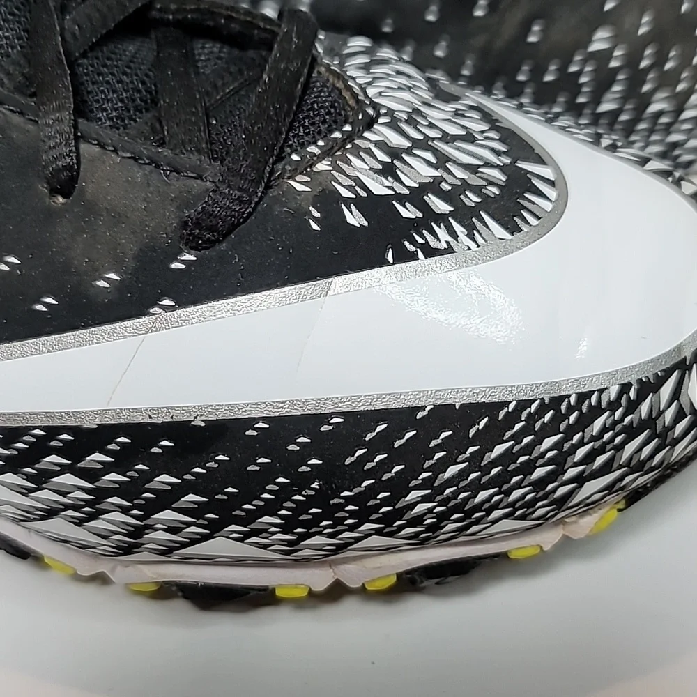 Nike Vapor Shark2 Fastflex mens 7 low top football cleats athletic black white